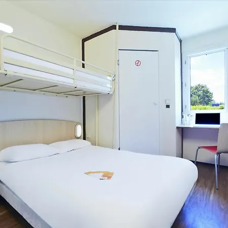 Hotel Premiere Classe Lyon Genay - Massieux